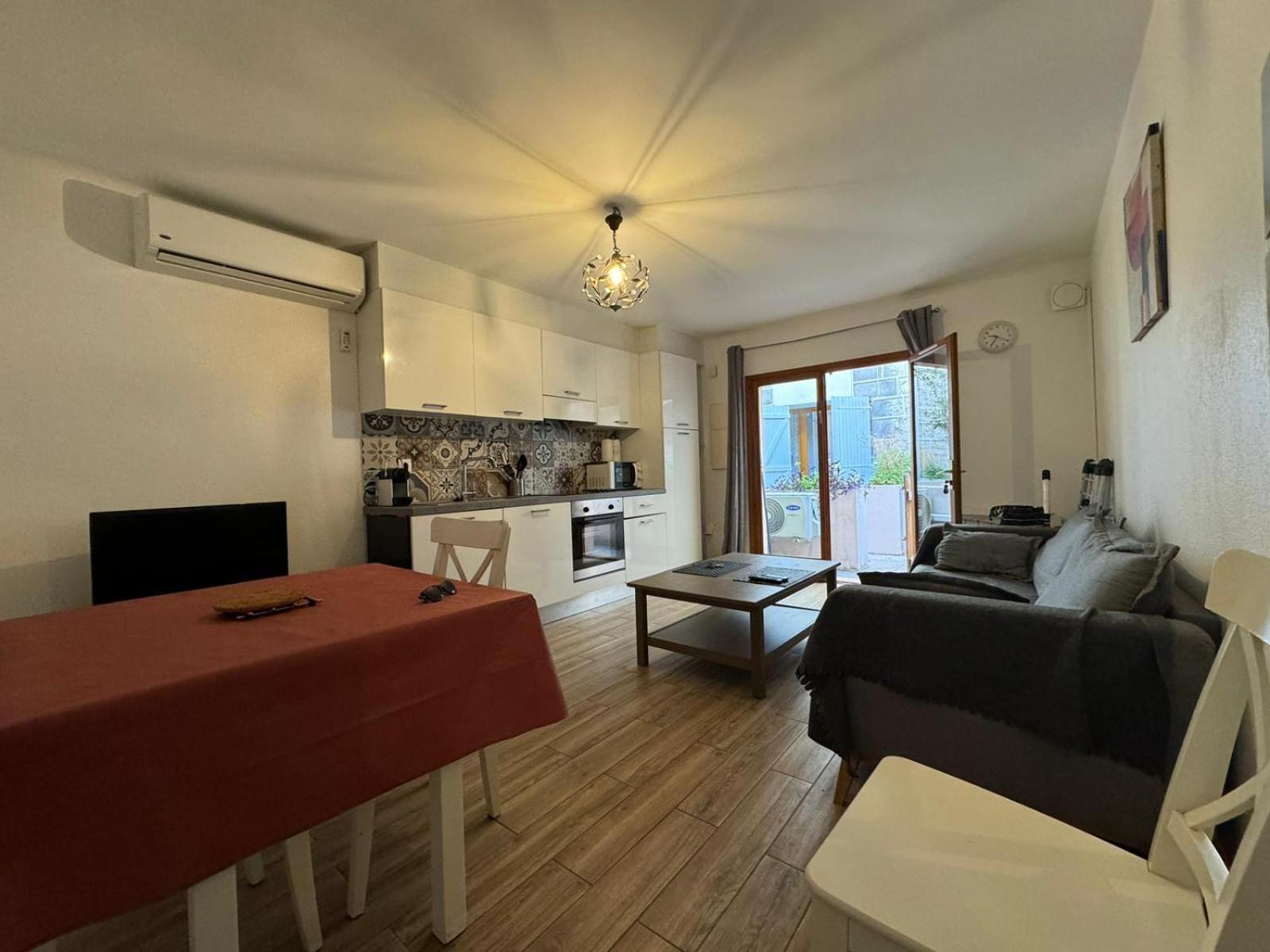Cosy Poullan, 2-Bedroom Apartment, 200 M From The Beach Nizza Kültér fotó